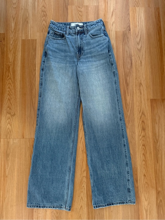 Hollister Denim - Hollister Wide Leg Women’s Jeans size 00 / 24
